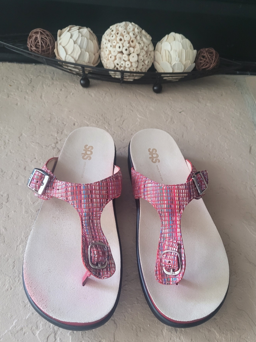 Size 10 M SAS Tripad Comfort Rainbow Red Sanibel Thong Slip On Women Sandals